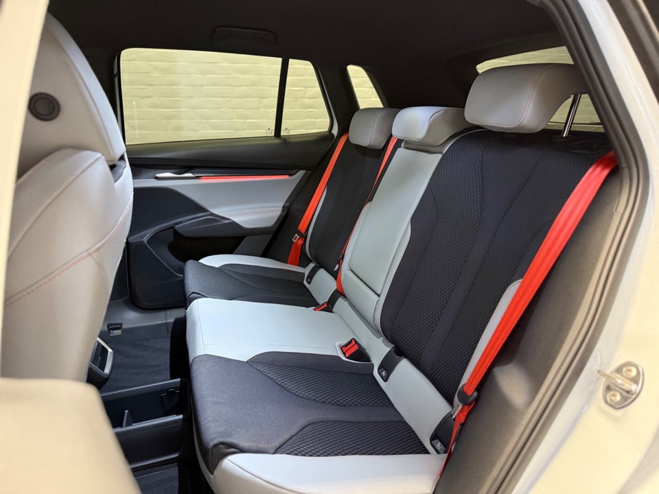 Skoda Elroq 85 iV Lodge 5d