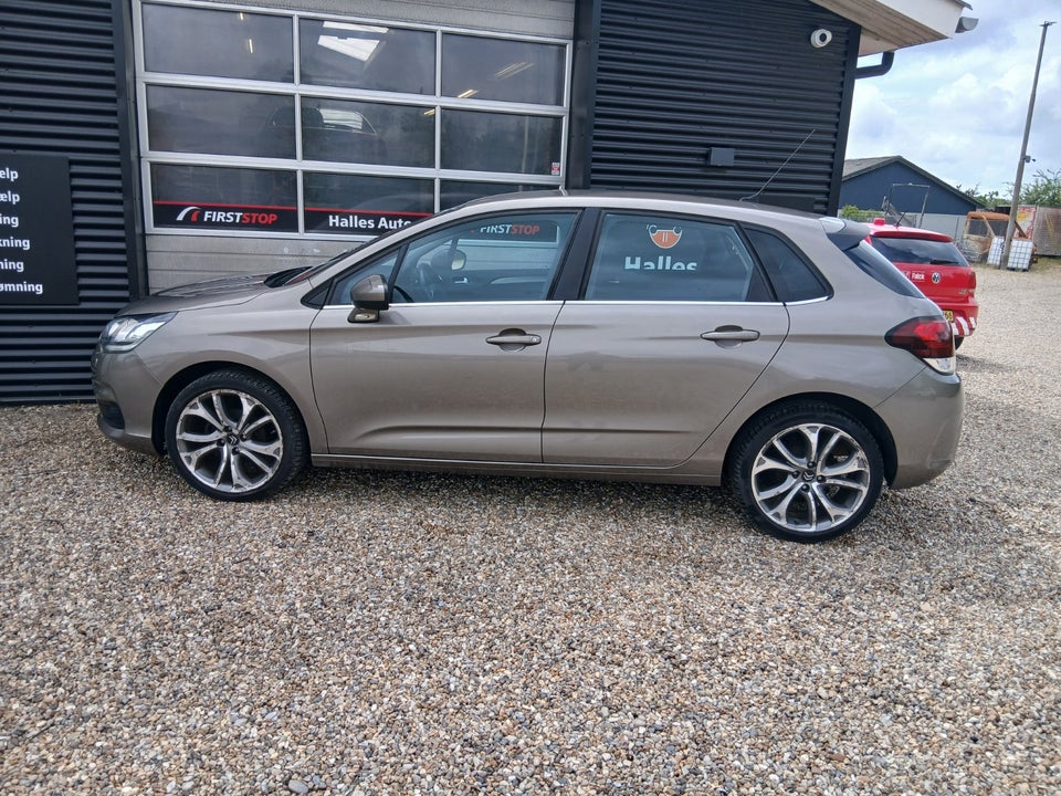 Citroën C4 1,2 PureTech 110 Feel 5d