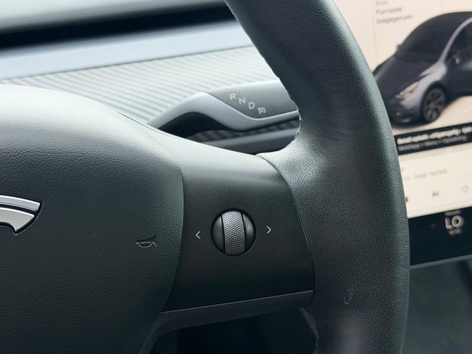 Tesla Model Y Long Range AWD 5d
