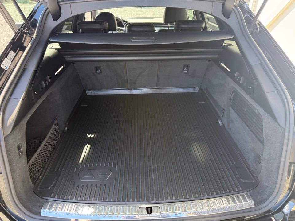 Audi A6 45 TFSi Avant S-tr. 5d