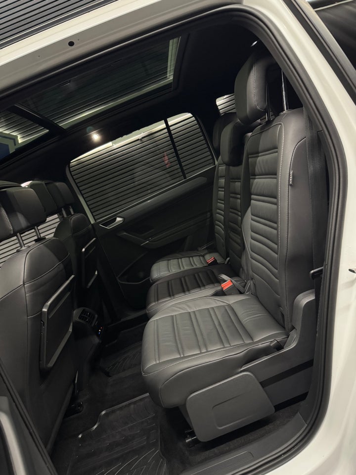 VW Touran 1,5 TSi 150 R-line DSG 5d