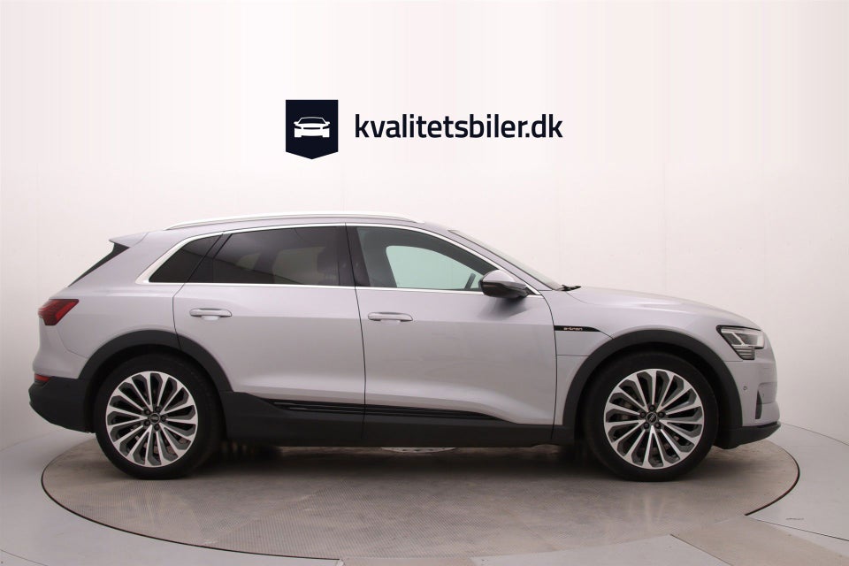 Audi e-tron 50 quattro 5d