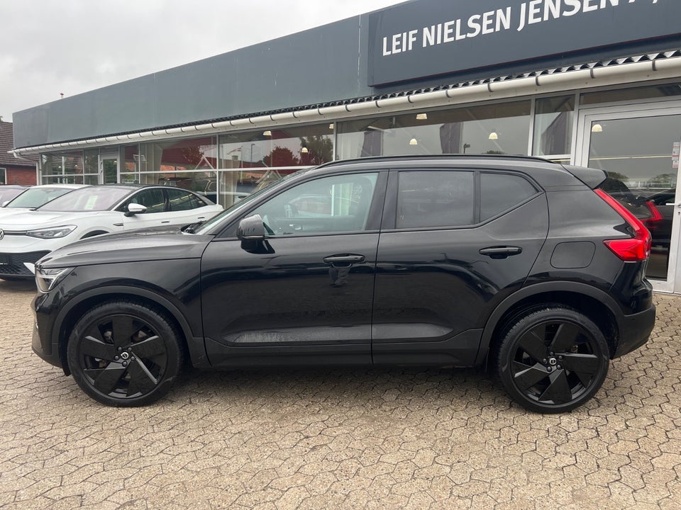 Volvo EX40 Extended Range Black Edition 5d