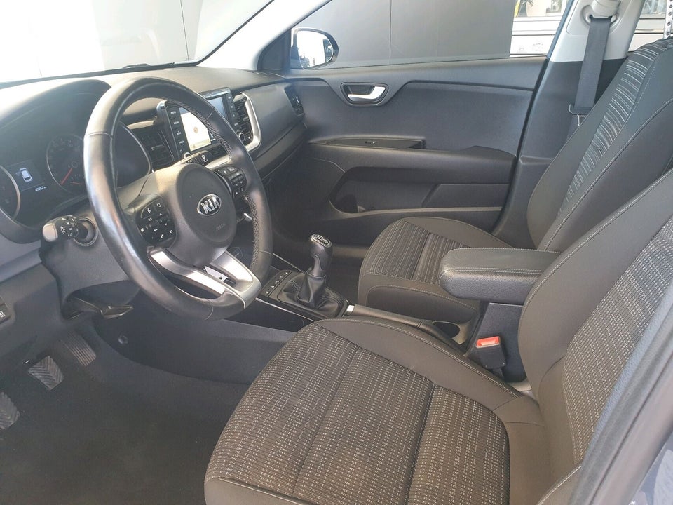 Kia Stonic 1,0 T-GDi Attraction+ 5d