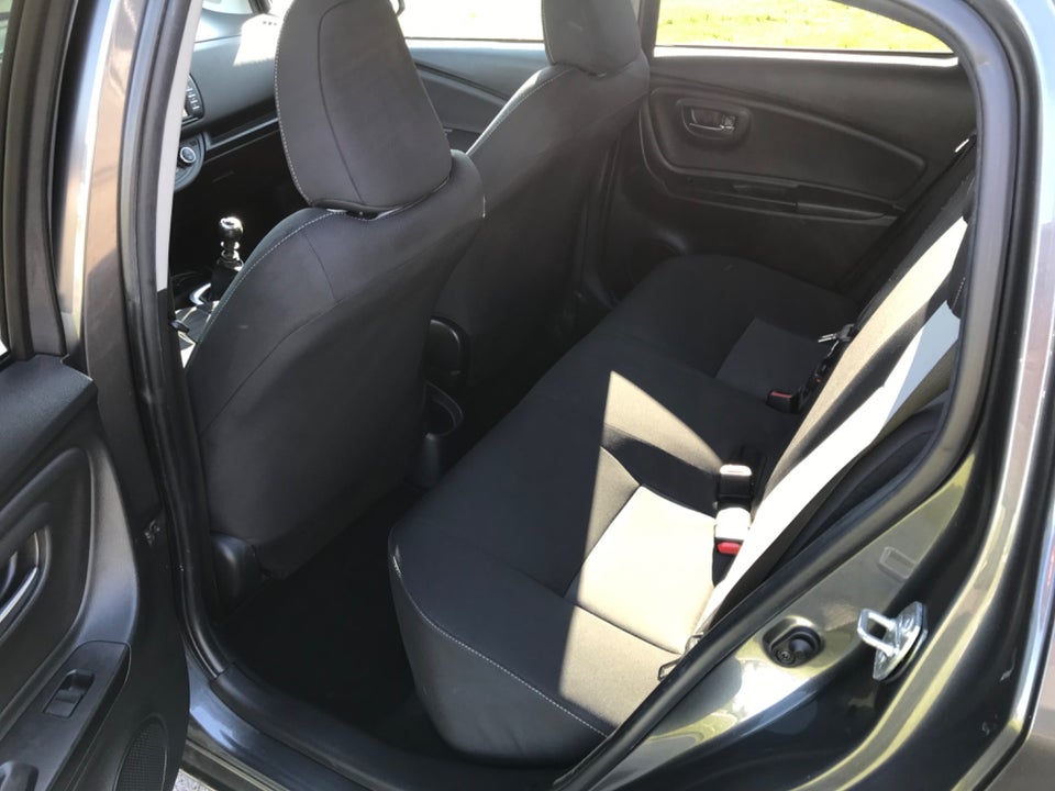Toyota Yaris 1,5 VVT-i T2 Premium 5d