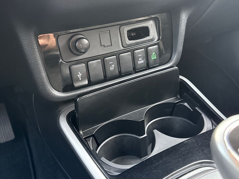 Mitsubishi Outlander 2,4 PHEV Intense CVT 4WD 5d