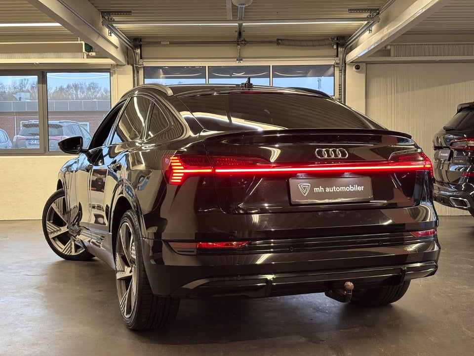 Audi e-tron 55 S-line Sportback quattro 5d