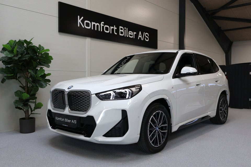 BMW iX1 eDrive20 M-Sport 5d