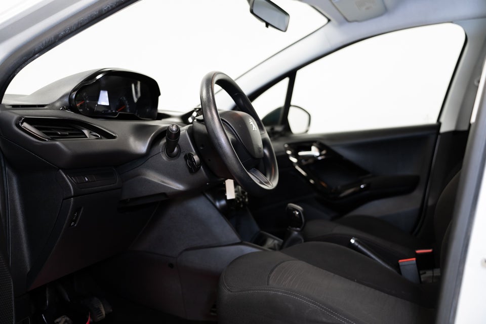 Peugeot 208 1,0 VTi Access 5d