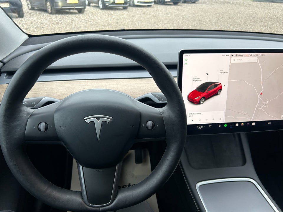 Tesla Model Y Long Range AWD 5d