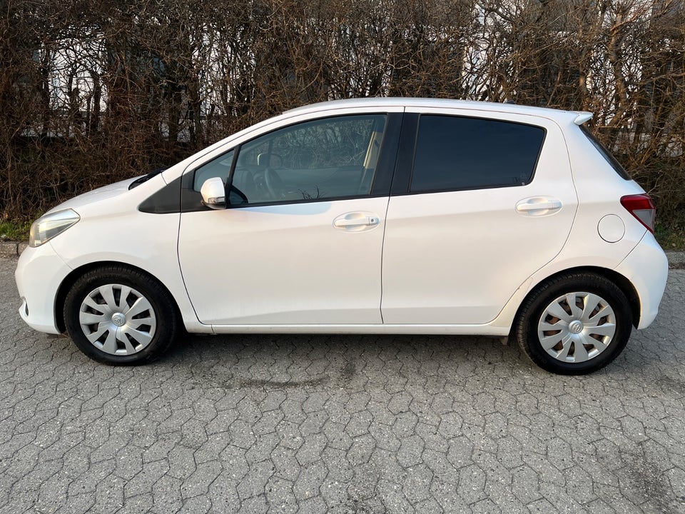 Toyota Yaris 1,0 VVT-i T2 Touch 5d