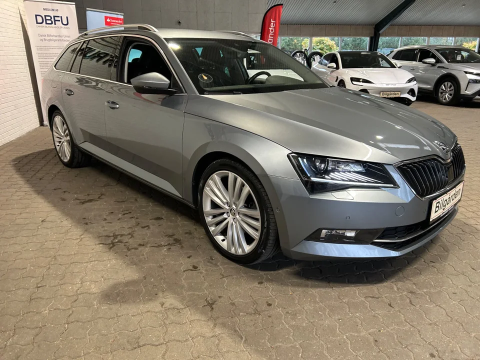 Skoda Superb 2,0 TDi 150 Style Combi DSG 5d