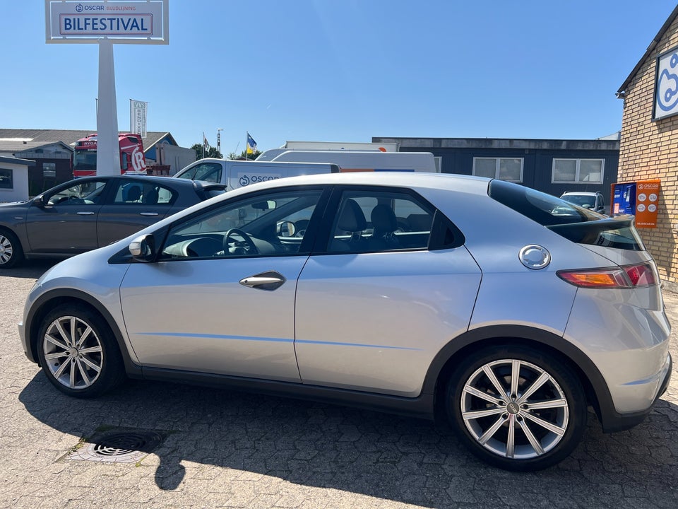 Honda Civic 1,8 Sport 5d