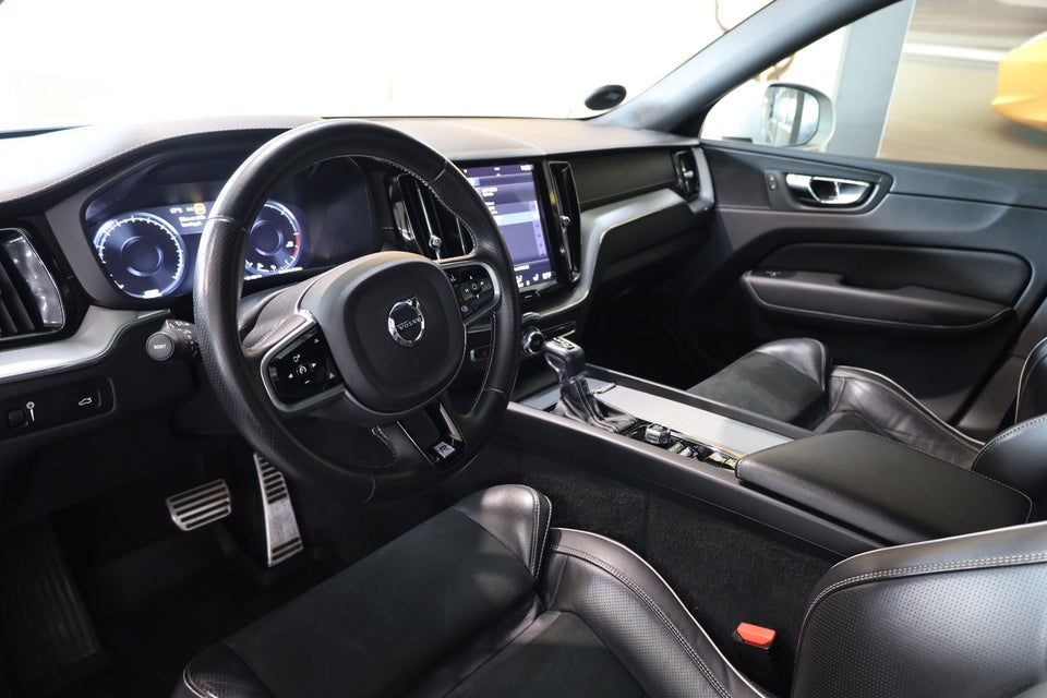 Volvo XC60 2,0 D4 190 R-Design aut. 5d