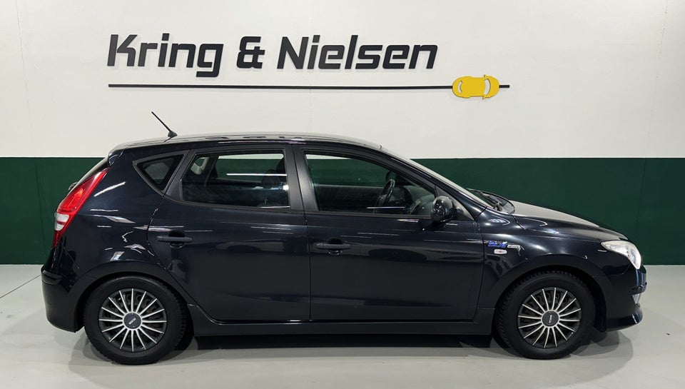 Hyundai i30 1,6 CRDi 90 Classic Eco 5d