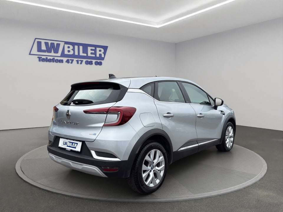 Renault Captur 1,6 E-Tech Intens 5d