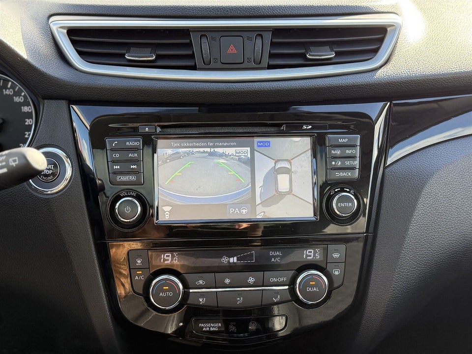 Nissan Qashqai 1,2 Dig-T 115 Tekna 5d