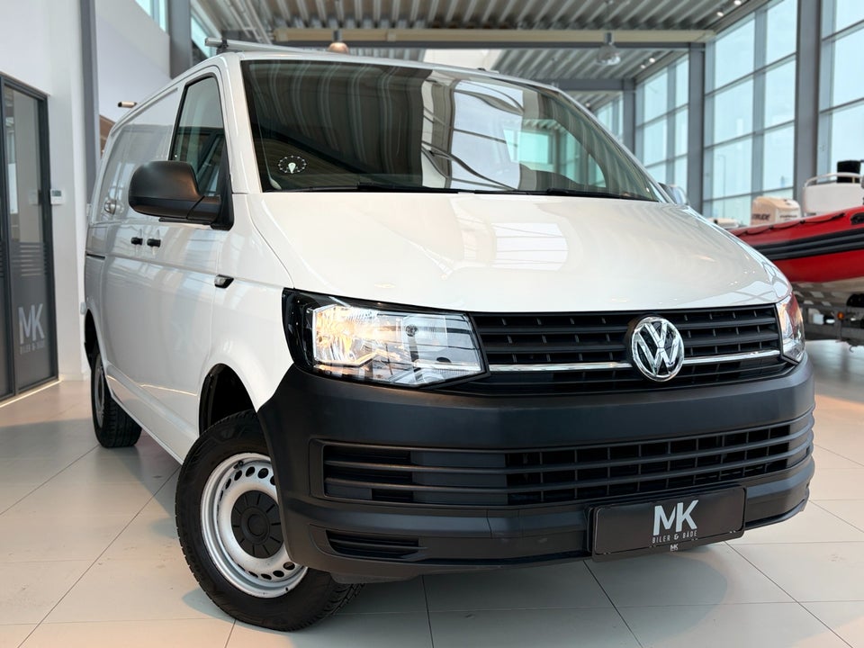 VW Transporter 2,0 TDi 102 Kassevogn kort