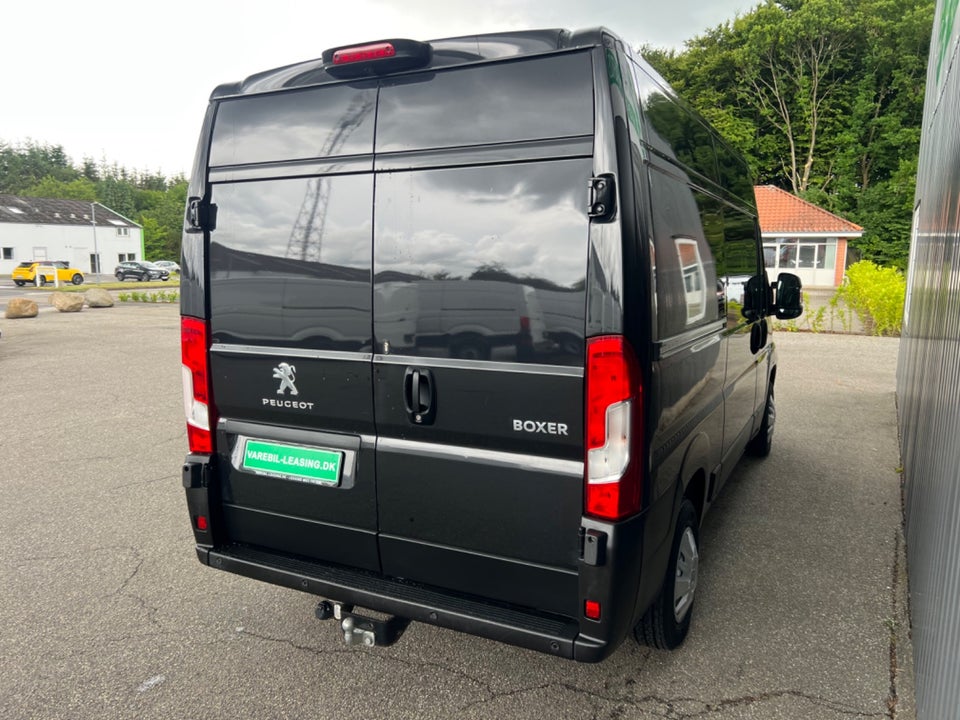 Peugeot Boxer 335 2,2 BlueHDi 165 L2H2 Premium