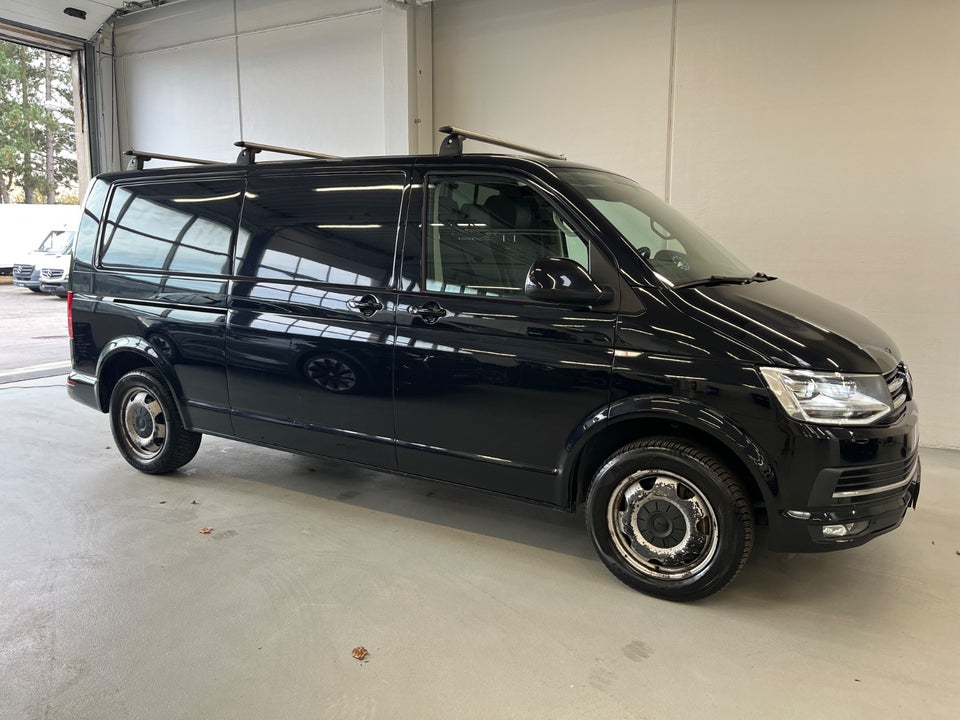 VW Transporter 2,0 TDi 204 Kassevogn DSG lang