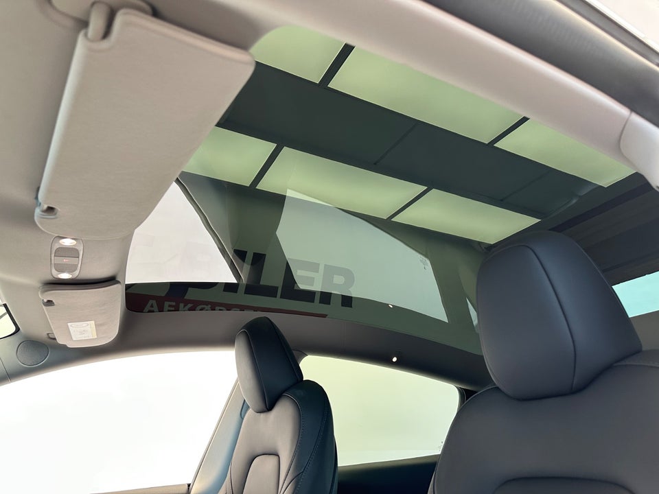 Tesla Model Y RWD 5d