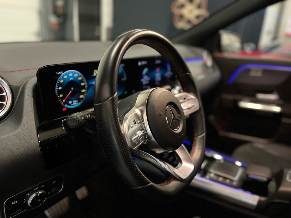 Mercedes EQA300 AMG Line 4Matic 5d