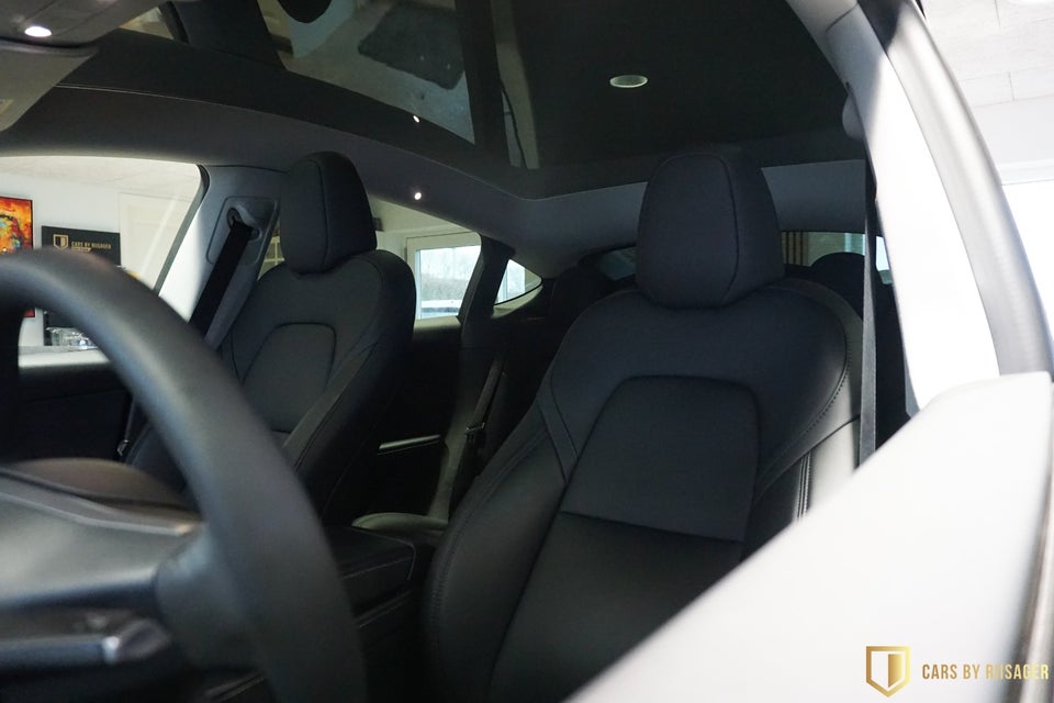 Tesla Model Y RWD 5d