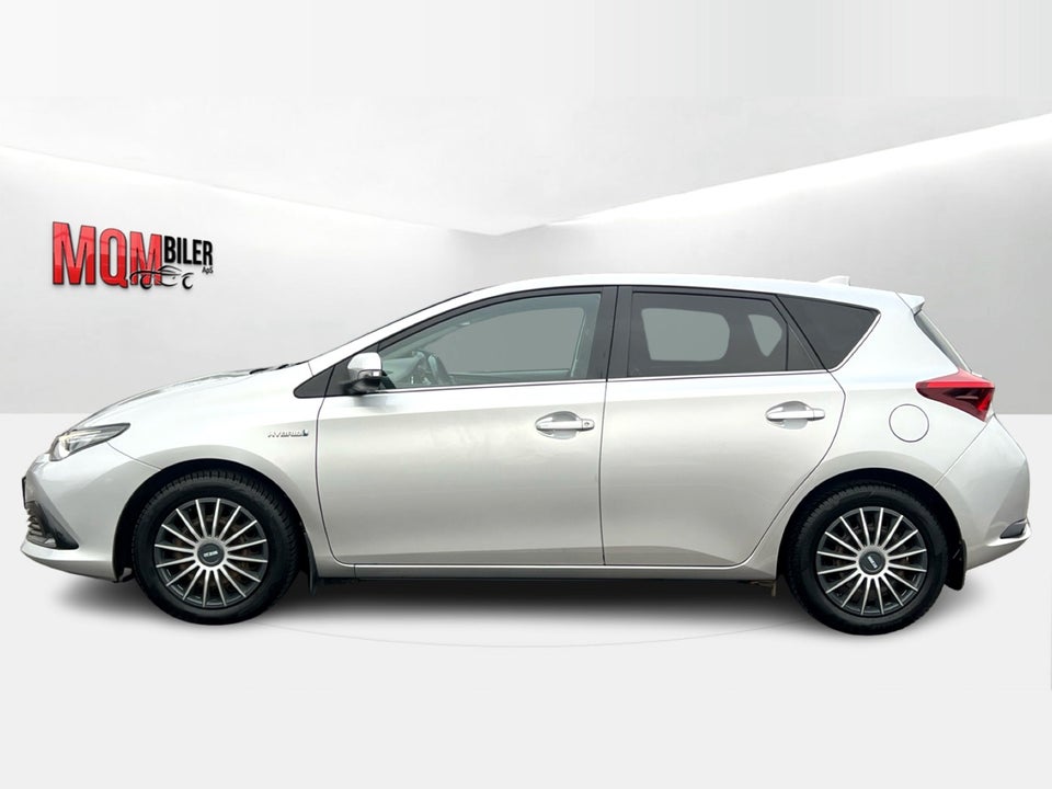 Toyota Auris 1,8 Hybrid H2 Selected CVT 5d