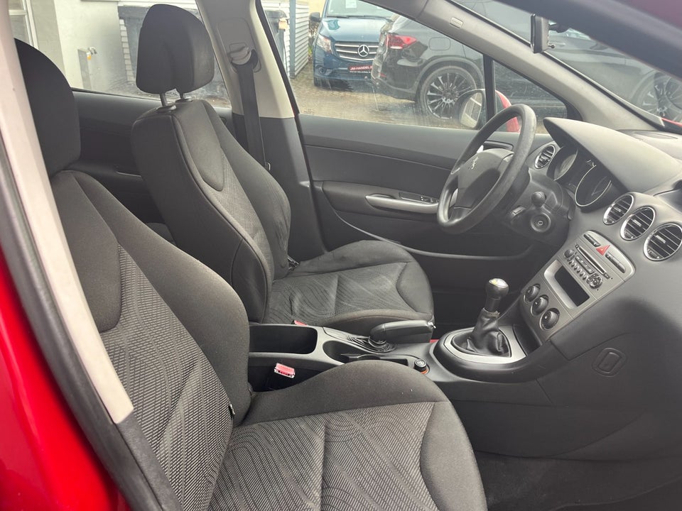 Peugeot 308 1,6 HDi 90 Comfort 5d