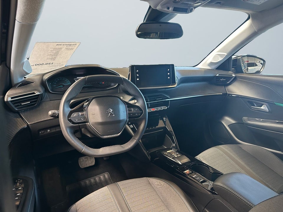 Peugeot e-208 50 Active 5d