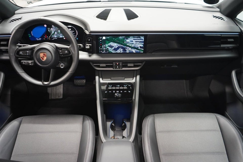 Porsche Macan 5d