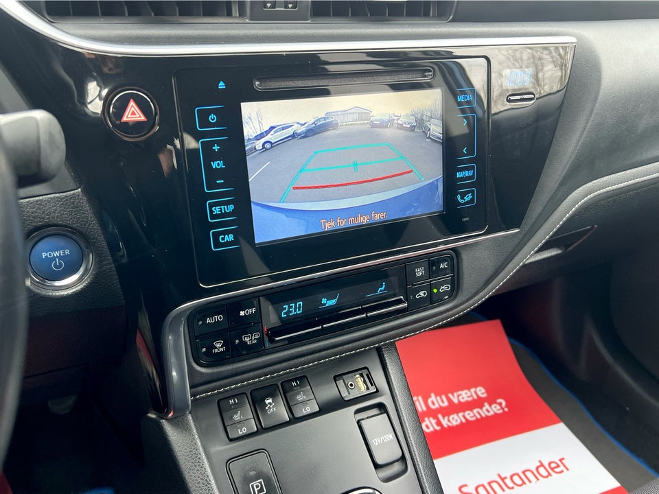 Toyota Auris 1,8 Hybrid H2 Comfort Touring Sports CVT 5d