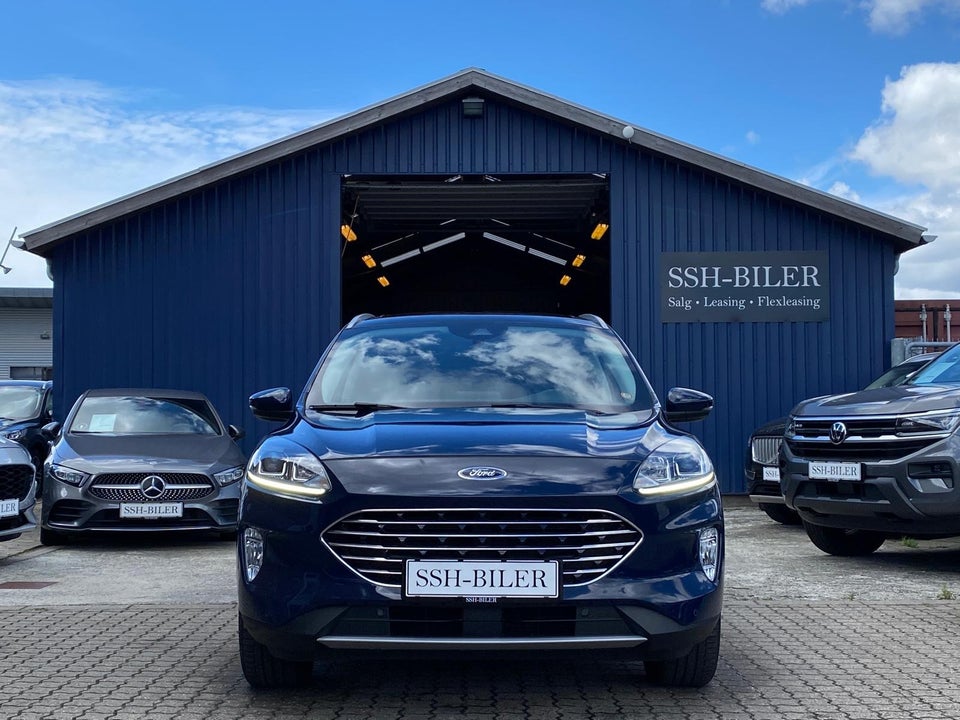 Ford Kuga 2,5 PHEV Titanium CVT 5d