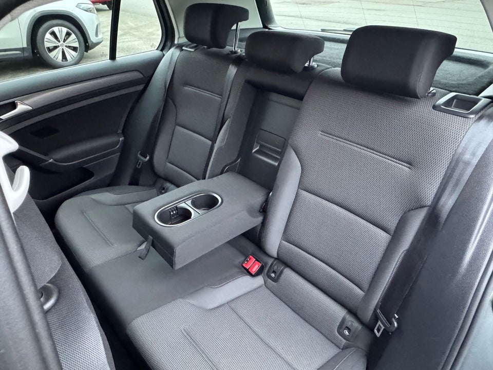 VW Golf VII 1,5 TSi 130 Comfortline 5d