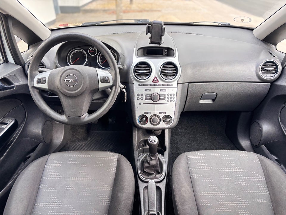 Opel Corsa 1,0 12V Enjoy 5d