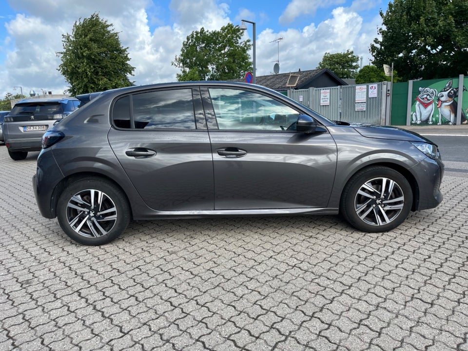 Peugeot 208 1,2 PureTech 100 Supreme+ 5d