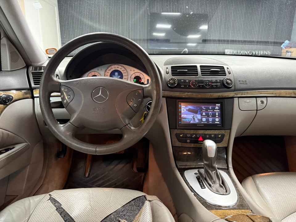 Mercedes E280 3,2 CDi Avantgarde stc. aut. 5d