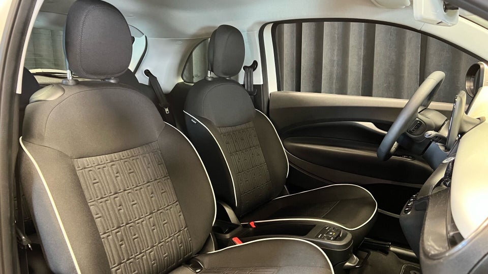 Fiat 500e 42 Icon 3d