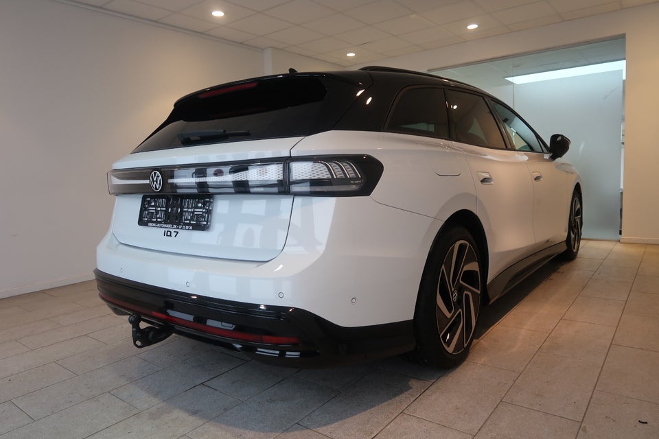 VW ID.7 86 Pro S Tourer 5d