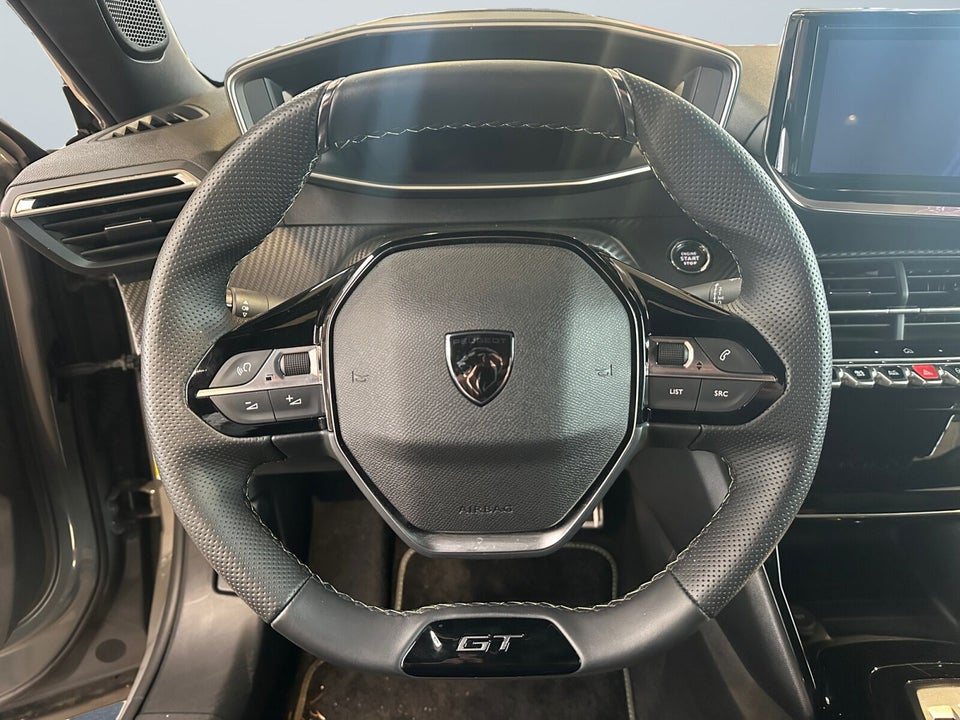 Peugeot e-2008 54 GT 5d