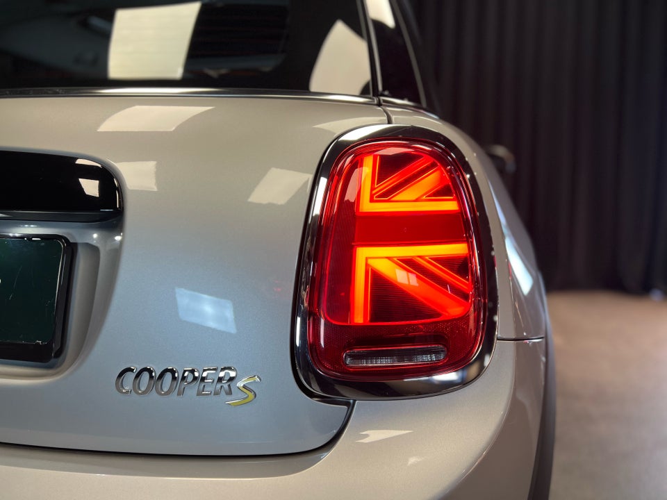 MINI Cooper SE Edition Premium Plus 3d