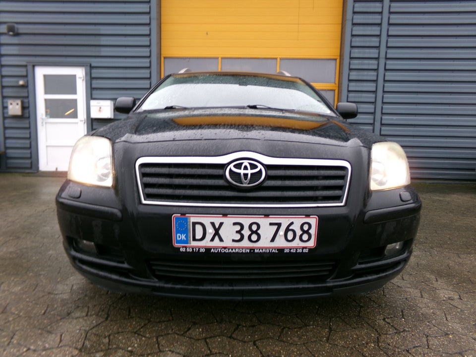 Toyota Avensis 2,0 Sol stc. 5d