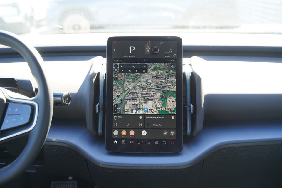 Volvo EX30 Extended Range Plus 5d