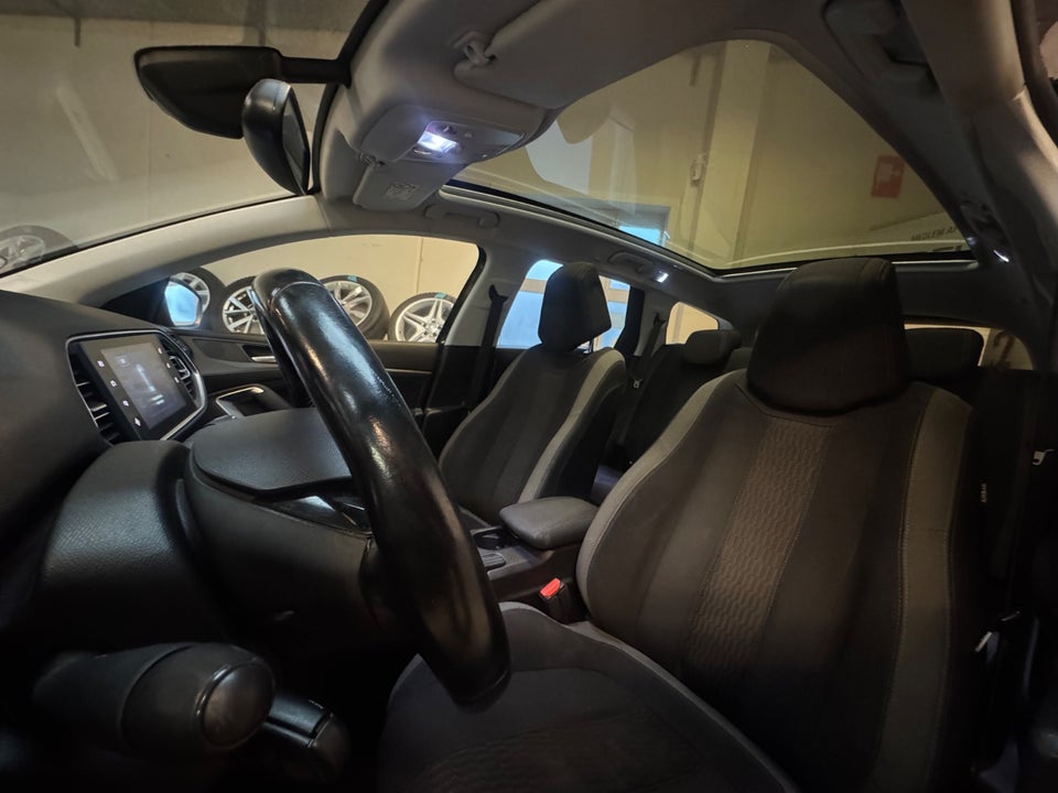 Peugeot 308 1,6 BlueHDi 120 Style Sky SW 5d