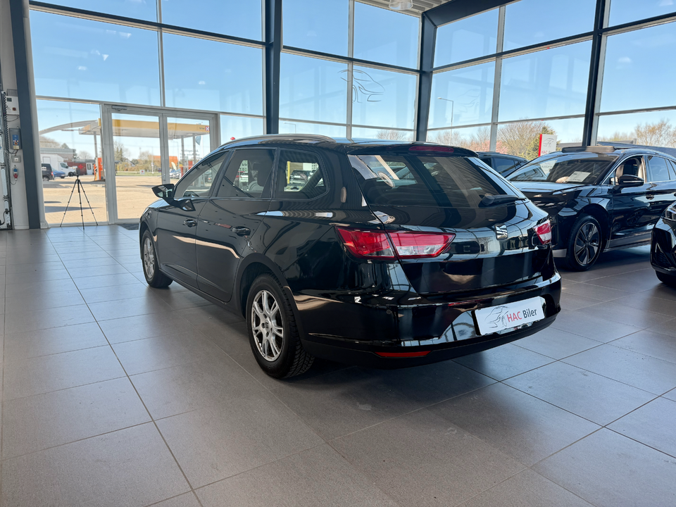 Seat Leon 1,6 TDi 105 Reference ST 5d