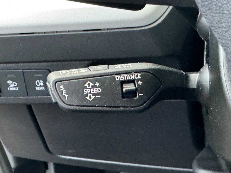 Audi Q4 e-tron 40  5d