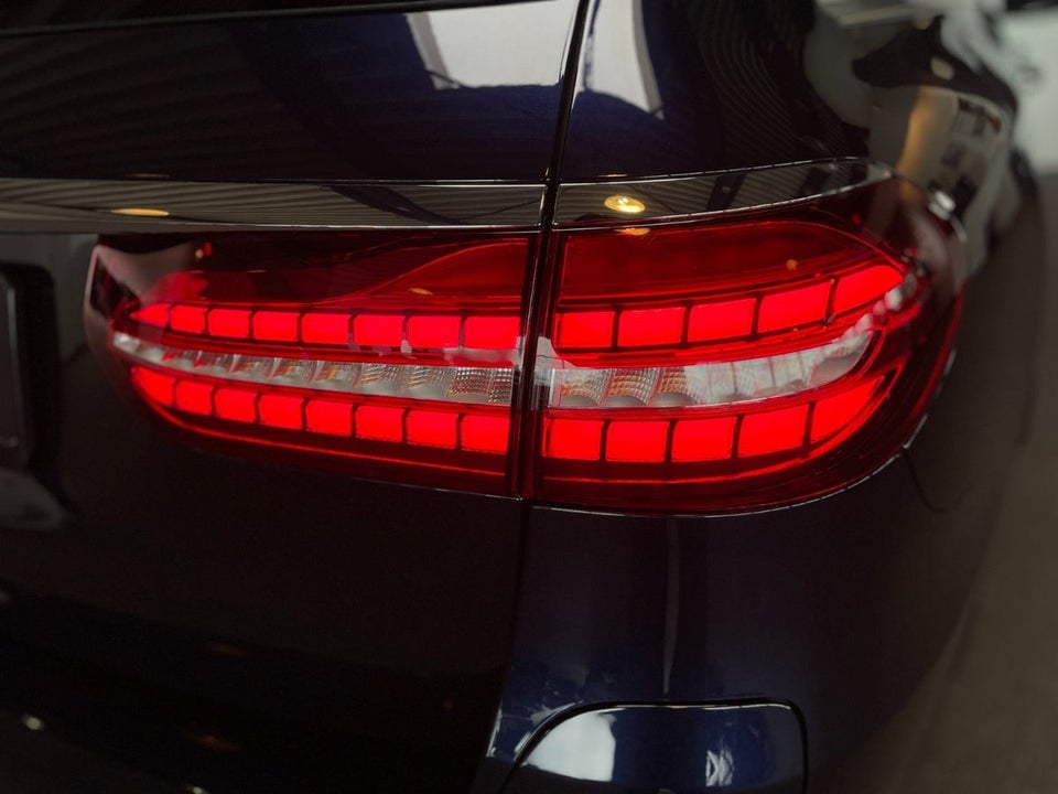 Mercedes E300 e 2,0 AMG Line stc. aut. 5d