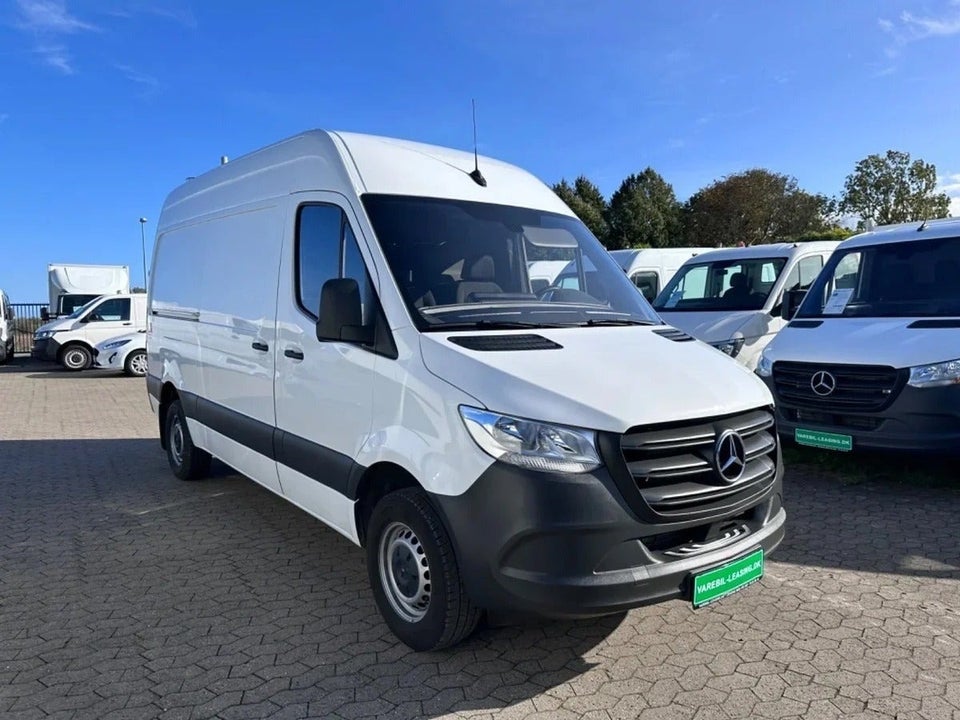 Mercedes Sprinter 317 2,0 CDi A2 Kassevogn aut. RWD