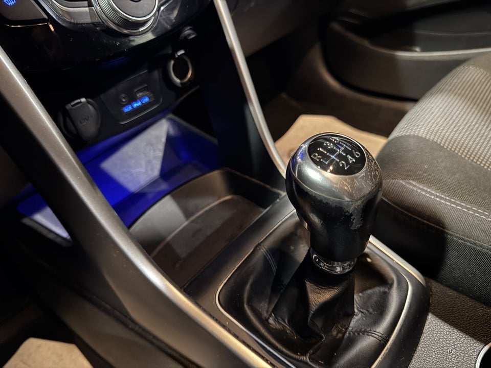 Hyundai i30 1,6 CRDi 110 Comfort Eco 5d