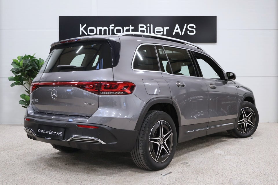 Mercedes EQB300 AMG Line 4Matic 5d